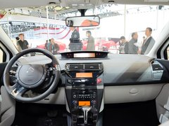 2013款 三厢 2.0L 自动 品悦型