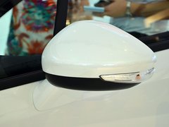 2013款 三厢 2.0L 自动 品悦型