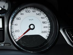 2013款 2.0L 自动 风尚型