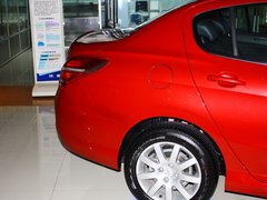 2013款 2.0L 自动 风尚型