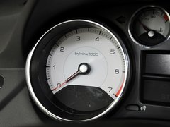 2013款 1.6L MT 优尚型