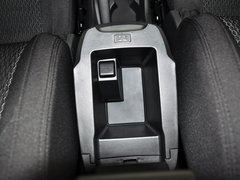 2013款 1.6L AT 优尚型
