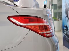 2013款 1.6L AT 优尚型