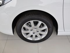 2013款 1.6L AT 风尚型