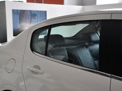 2013款 1.6L AT 风尚型