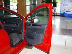 2013款 2.0L AT 尊尚型