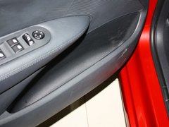 2013款 2.0L AT 尊尚型