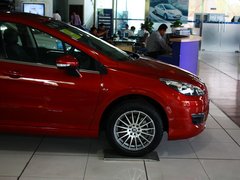 2013款 2.0L AT 尊尚型