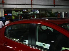 2013款 2.0L AT 尊尚型