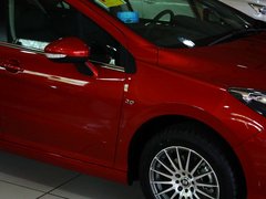 2013款 2.0L AT 尊尚型