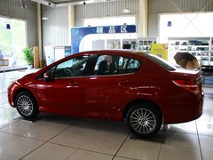 2013款 2.0L AT 尊尚型