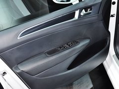 2013款 2.0L AT 尊尚型