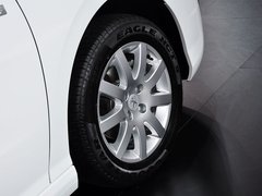 2013款 2.0L AT 尊尚型