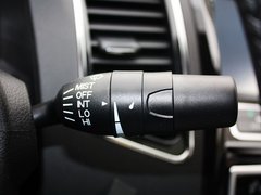 2013款 1.5T 手动 精英型