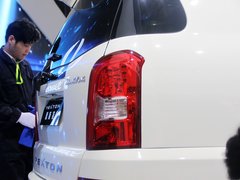 2014款 2.7T 自动 四驱豪华导航版 5座