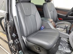 2014款 2.7T 自动 四驱豪华导航版 5座