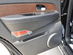 2014款 2.7T 自动 四驱豪华导航版 5座