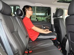 2014款 2.7T 自动 四驱豪华导航版 5座