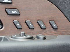 2014款 2.7T 自动 四驱豪华导航版 5座