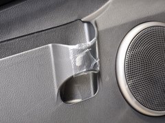 2014款 2.7T 自动 四驱豪华导航版 5座