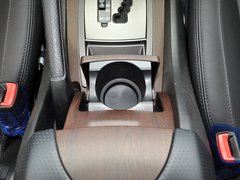 2014款 2.7T 自动 四驱豪华导航版 5座