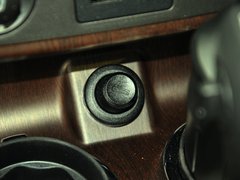2014款 2.7T 自动 四驱豪华导航版 5座