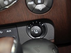2014款 2.7T 自动 四驱豪华导航版 5座