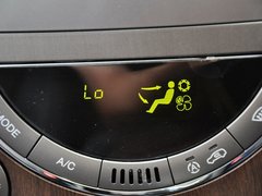 2014款 2.7T 自动 四驱豪华导航版 5座