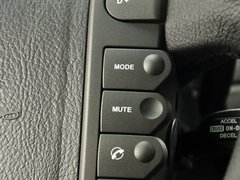 2014款 2.7T 自动 四驱豪华导航版 5座