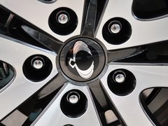 2014款 2.7T 自动 四驱豪华导航版 5座