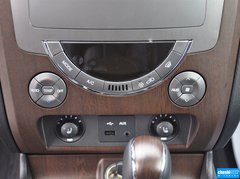 2014款 2.7T 自动 四驱豪华导航版 5座