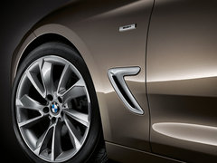 2013款 335i 3.0T 自动 风尚设计套装