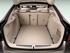 2013款 335i 3.0T 自动 风尚设计套装