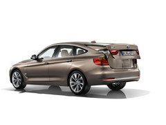 2013款 335i 3.0T 自动 风尚设计套装