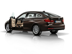2013款 335i 3.0T 自动 风尚设计套装