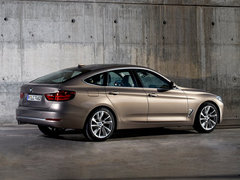 2013款 335i 3.0T 自动 风尚设计套装