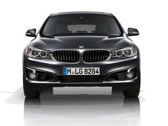 2013款 335i 3.0T 自动 风尚设计套装