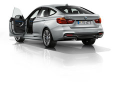 2013款 335i 3.0T 自动 风尚设计套装