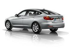 2013款 335i 3.0T 自动 风尚设计套装