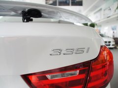 2013款 335i 3.0T 自动 风尚设计套装