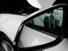 2013款 335i 3.0T 自动 风尚设计套装