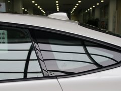 2013款 335i 3.0T 自动 风尚设计套装