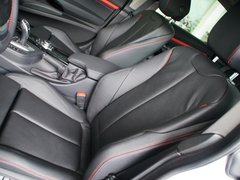 2013款 335i 3.0T 自动 风尚设计套装