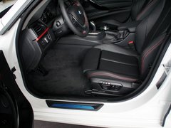 2013款 335i 3.0T 自动 风尚设计套装