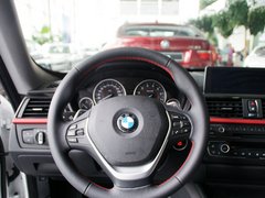 2013款 335i 3.0T 自动 风尚设计套装