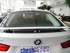 2013款 335i 3.0T 自动 风尚设计套装