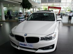 2013款 335i 3.0T 自动 风尚设计套装