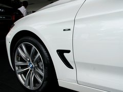 2013款 335i 3.0T 自动 风尚设计套装