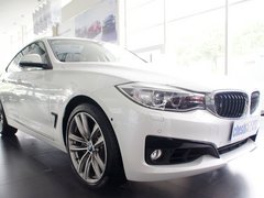 2013款 335i 3.0T 自动 风尚设计套装