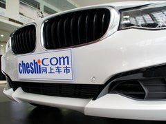 2013款 335i 3.0T 自动 风尚设计套装